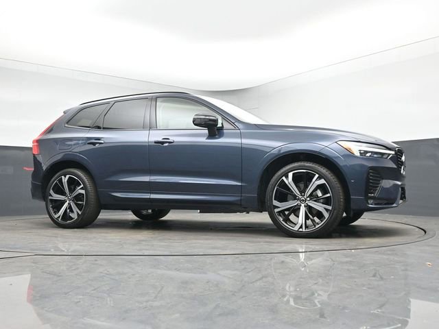 Used 2023 Volvo XC60 B5 Ultimate w/ Protection Package Premier image 9