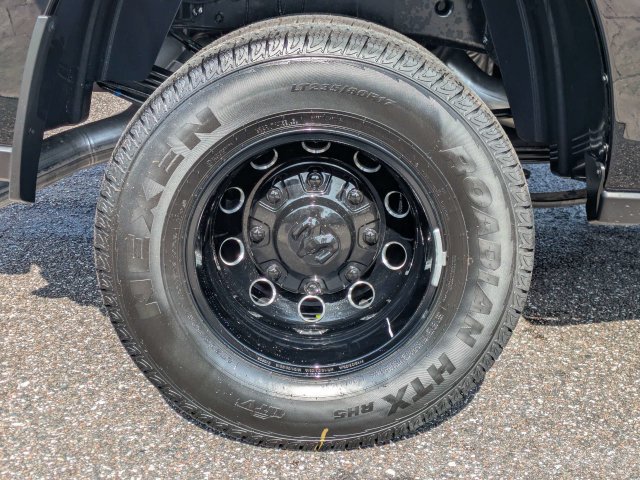 New 2026 RAM 3500 Big Horn AWD/4WD image 11