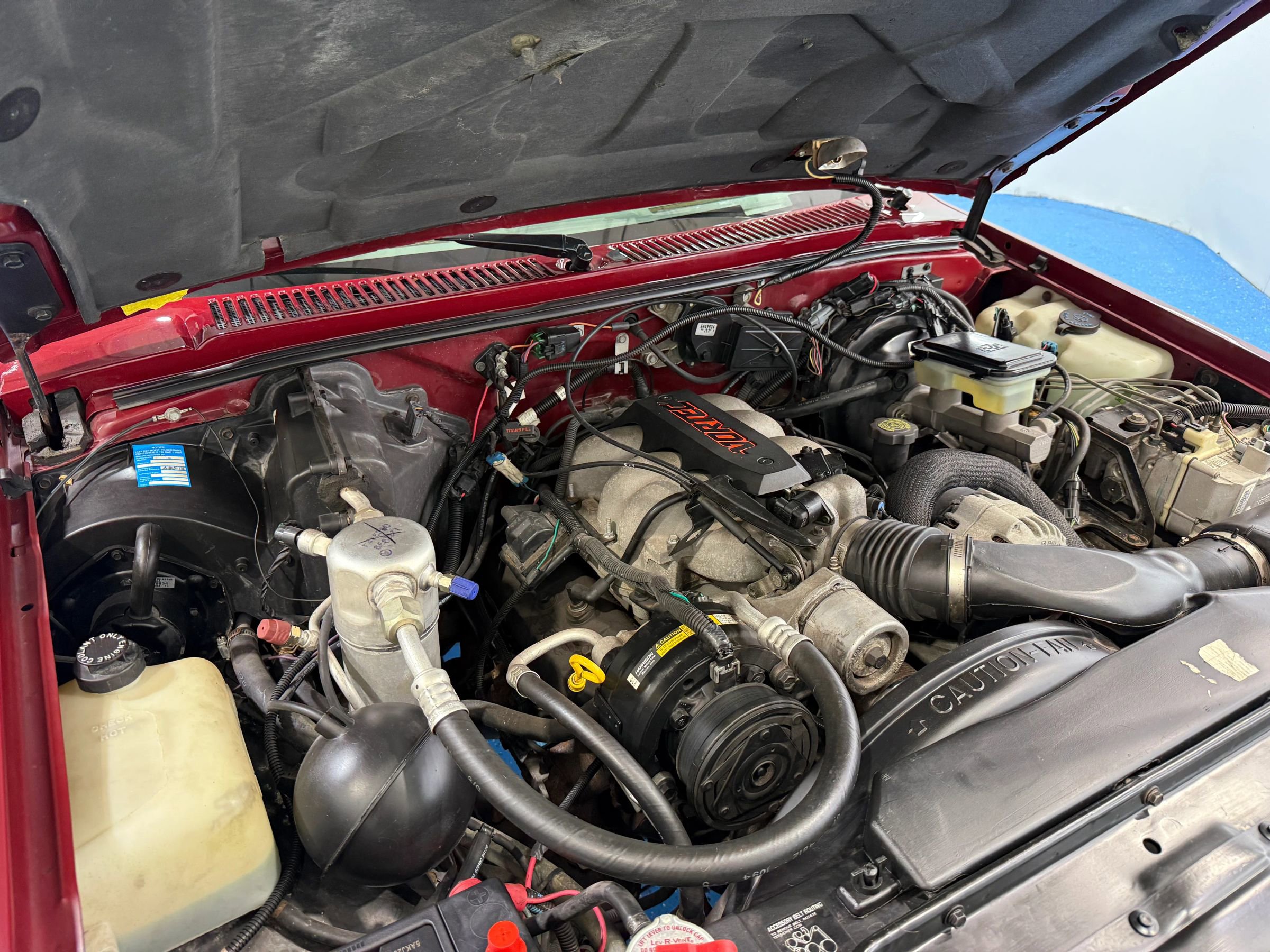 Used 1994 Chevrolet S10 Pickup 4WD 4-Door image 54