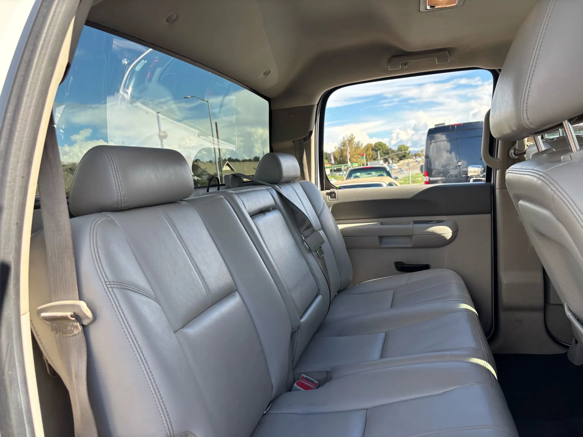 Used 2014 GMC Sierra 2500 SLE w/ SLE Preferred Package image 16