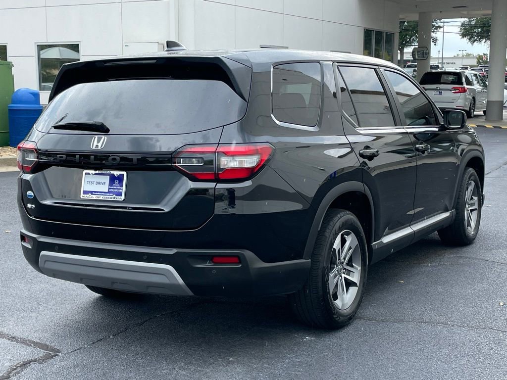 Certified 2023 Honda Pilot EX-L image 6
