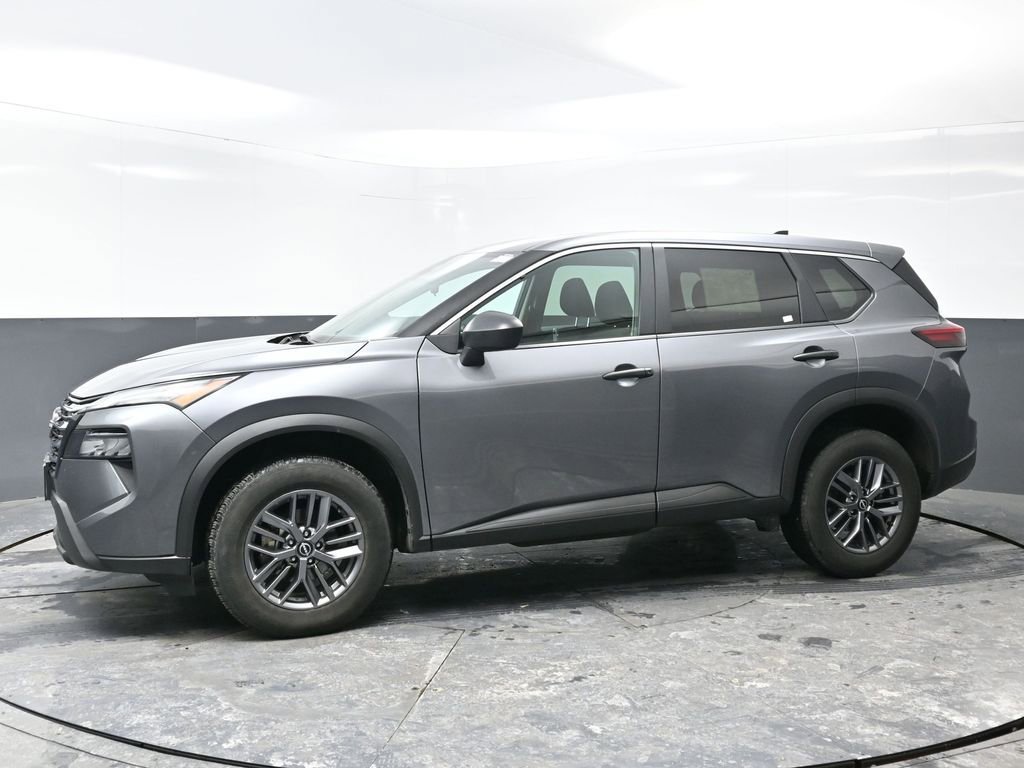 Used 2024 Nissan Rogue S image 9