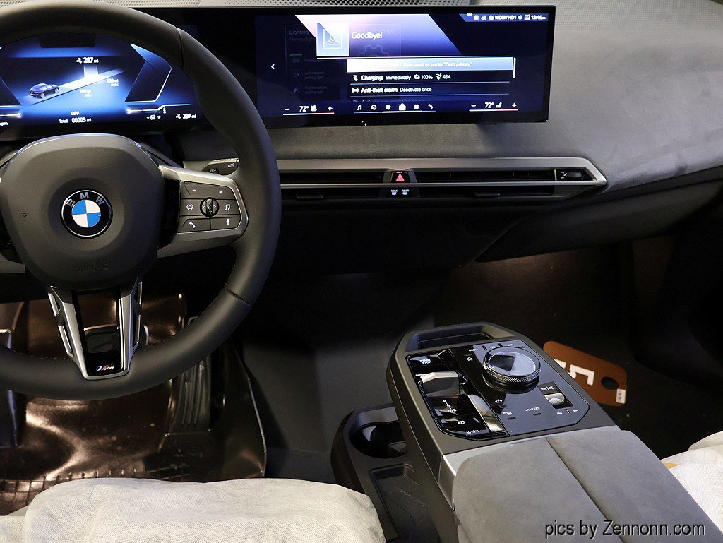 New 2026 BMW iX xDrive45 w/ M Sport Package image 17