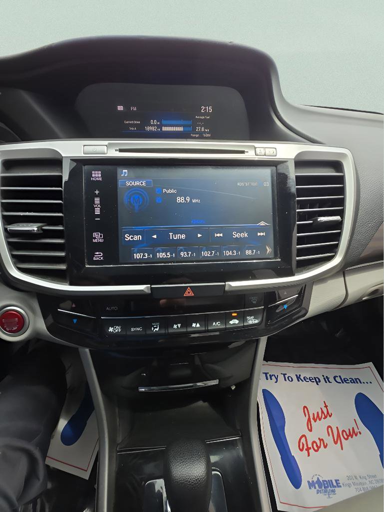 Used 2016 Honda Accord EX image 18