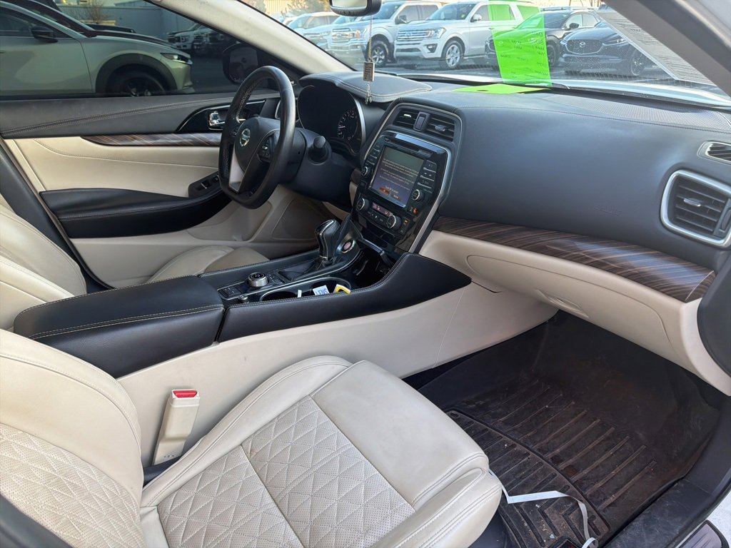 Used 2018 Nissan Maxima Platinum image 5