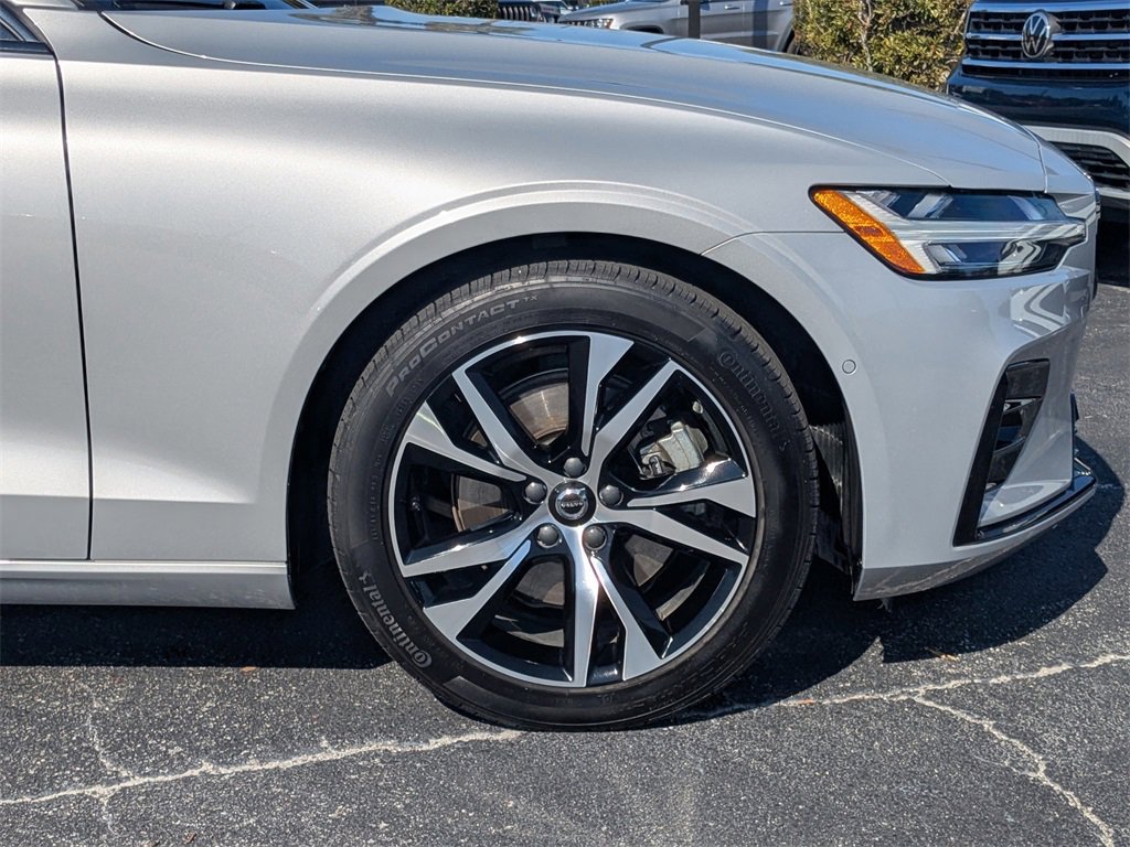 Used 2024 Volvo S60 B5 Plus image 12