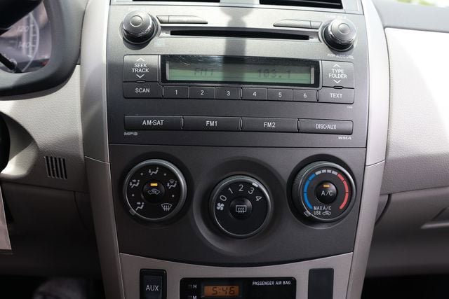 Used 2011 Toyota Corolla LE FWD image 34