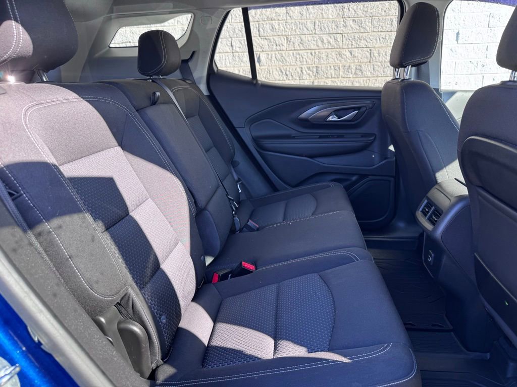 Used 2022 GMC Terrain SLE w/ Driver Convenience Package image 19