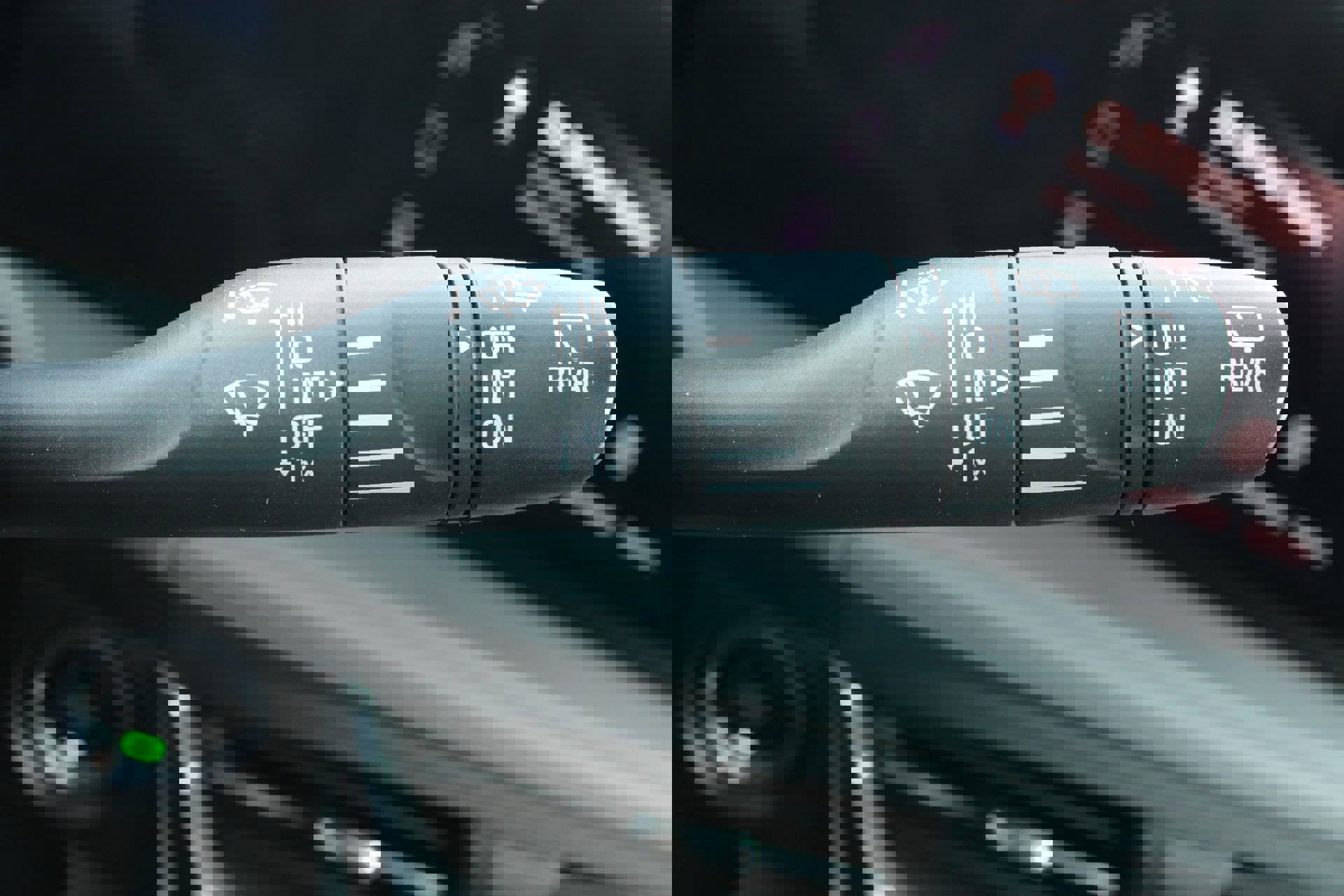 Used 2025 Buick Encore GX Preferred AWD/4WD image 27