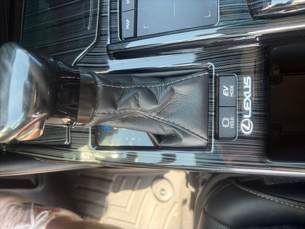 Used 2019 Lexus ES 300h w/ Premium Package FWD image 42