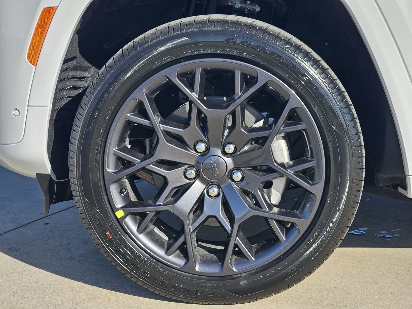 New 2026 Jeep Grand Cherokee L Summit image 12