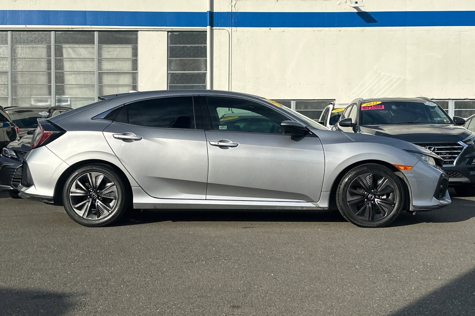 Used 2018 Honda Civic EX image 3