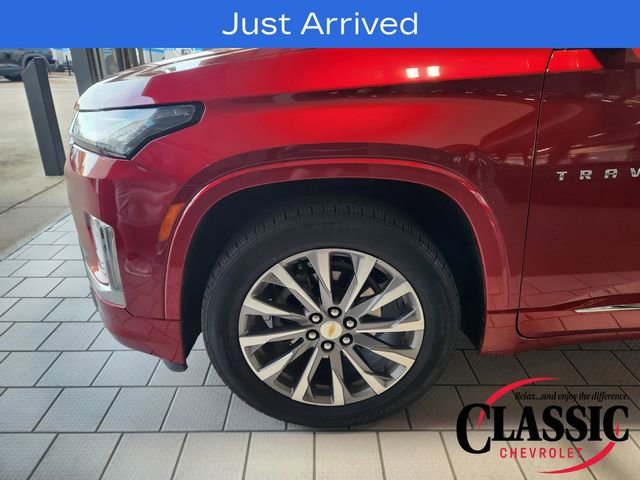 Used 2023 Chevrolet Traverse Premier FWD image 10
