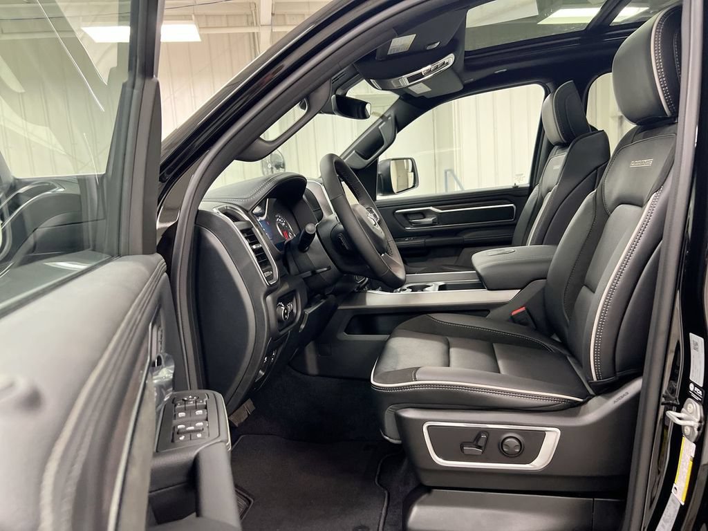 New 2026 RAM 1500 Laramie w/ Laramie Preferred Package AWD/4WD image 21