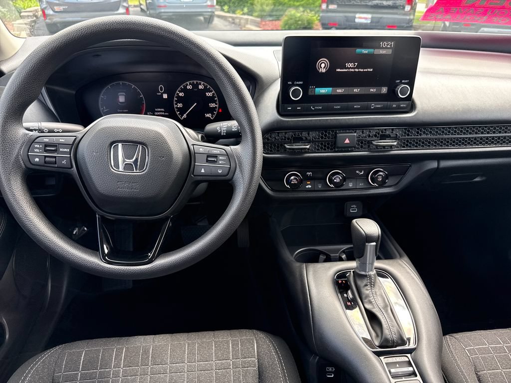 Certified 2025 Honda HR-V LX image 22