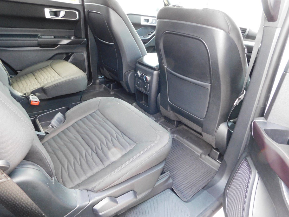 Used 2020 Ford Explorer XLT AWD/4WD image 31