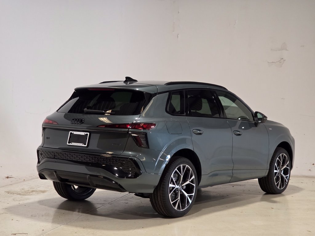 New 2026 Audi Q3 quattro 2.0T AWD/4WD image 5