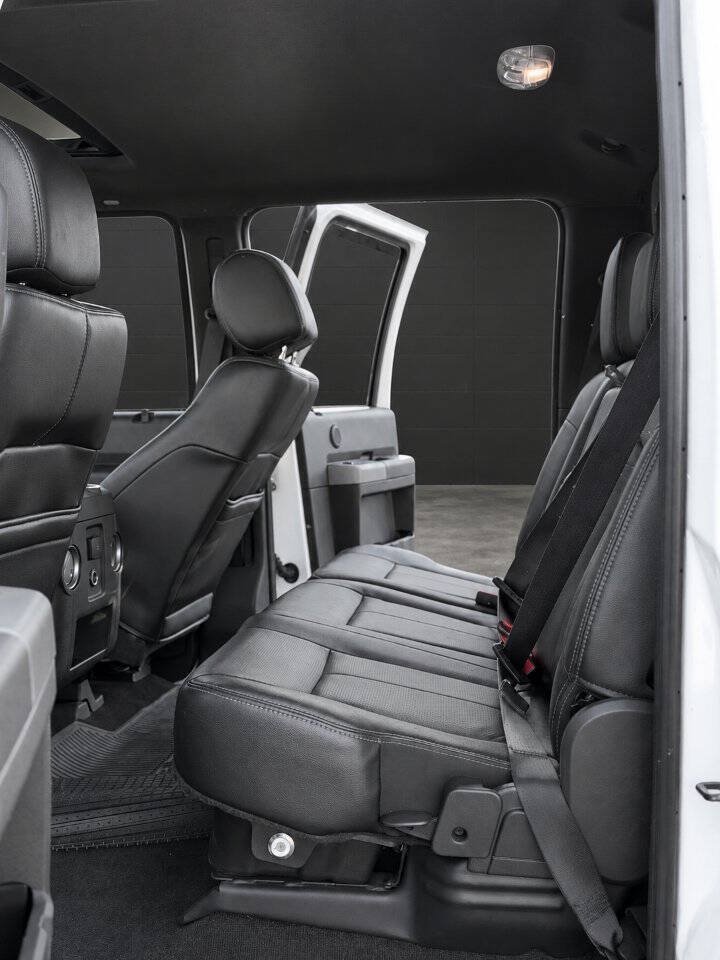 Used 2015 Ford F350 Lariat w/ Lariat Ultimate Package AWD/4WD image 9