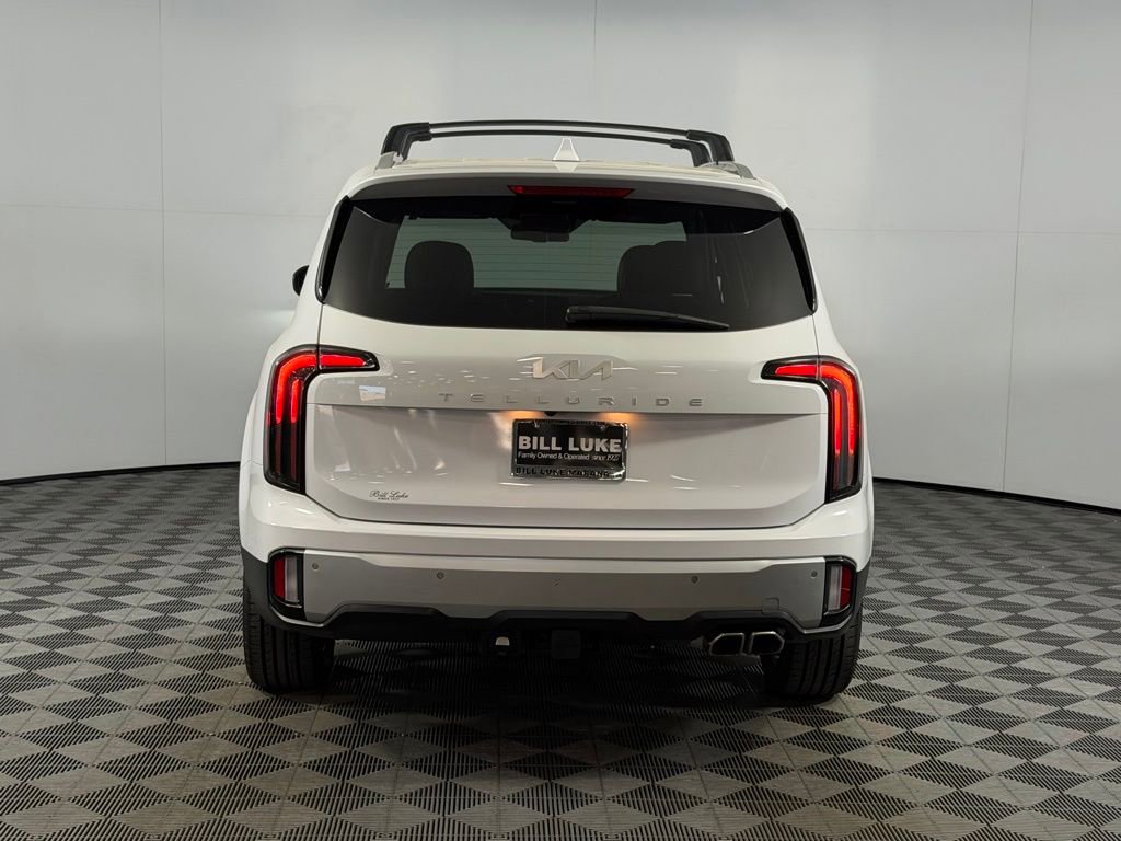 Used 2024 Kia Telluride EX w/ EX Captain's Chair Package FWD image 9