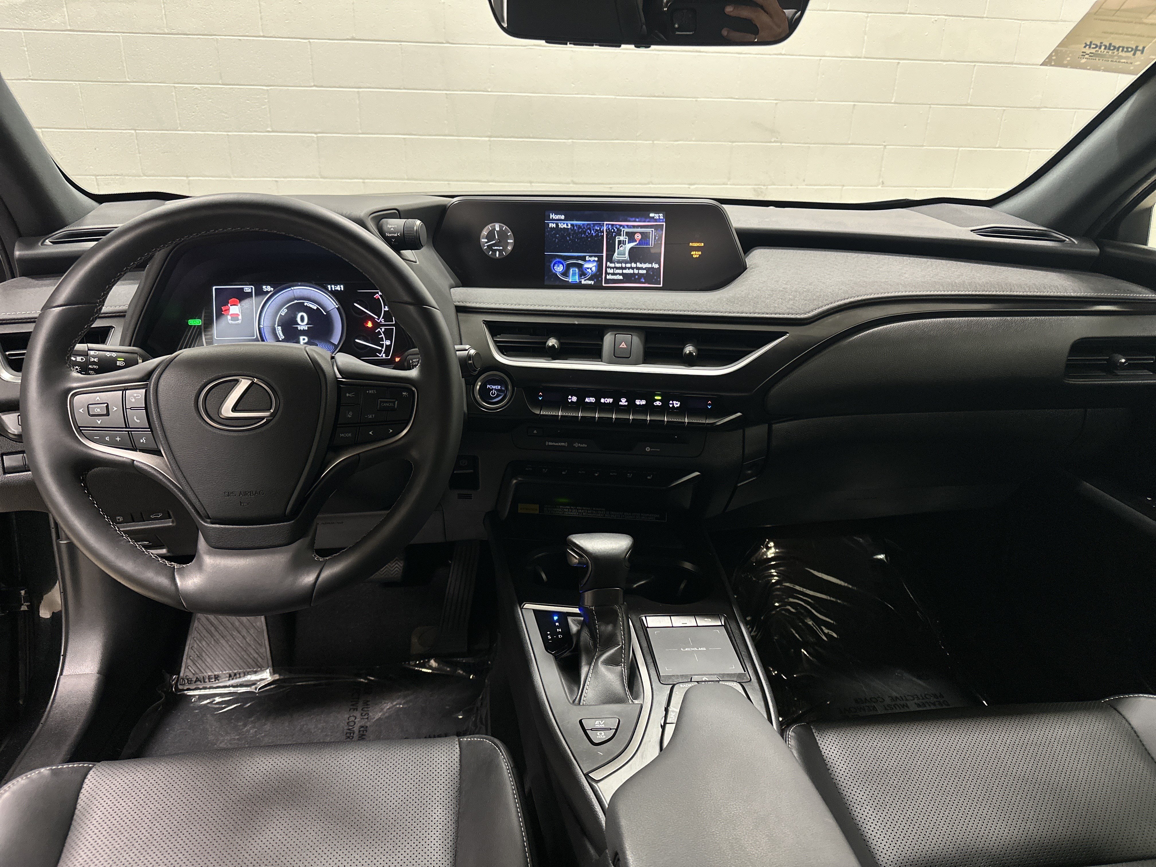 Used 2022 Lexus UX 250h w/ Premium Package AWD/4WD image 29