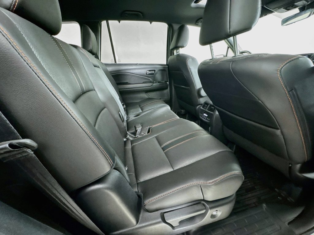 Used 2022 Honda Pilot TrailSport image 39