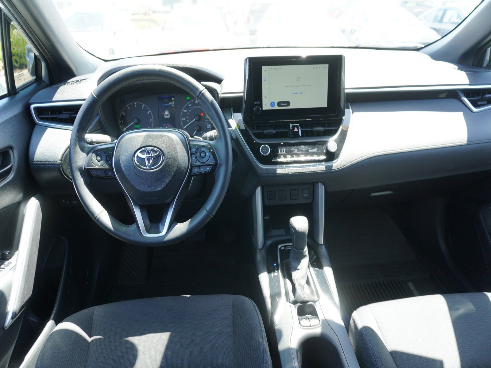 Used 2024 Toyota Corolla Cross AWD Hybrid w/ Moonroof Package image 2