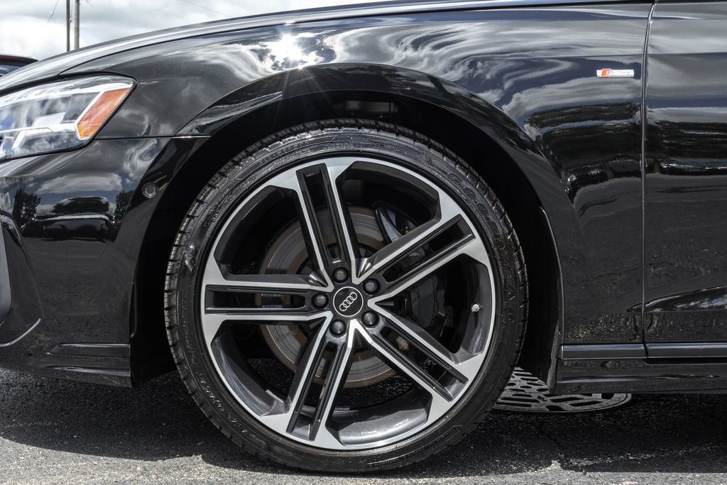 Used 2025 Audi A8 L 3.0T w/ Executive Package AWD/4WD image 39