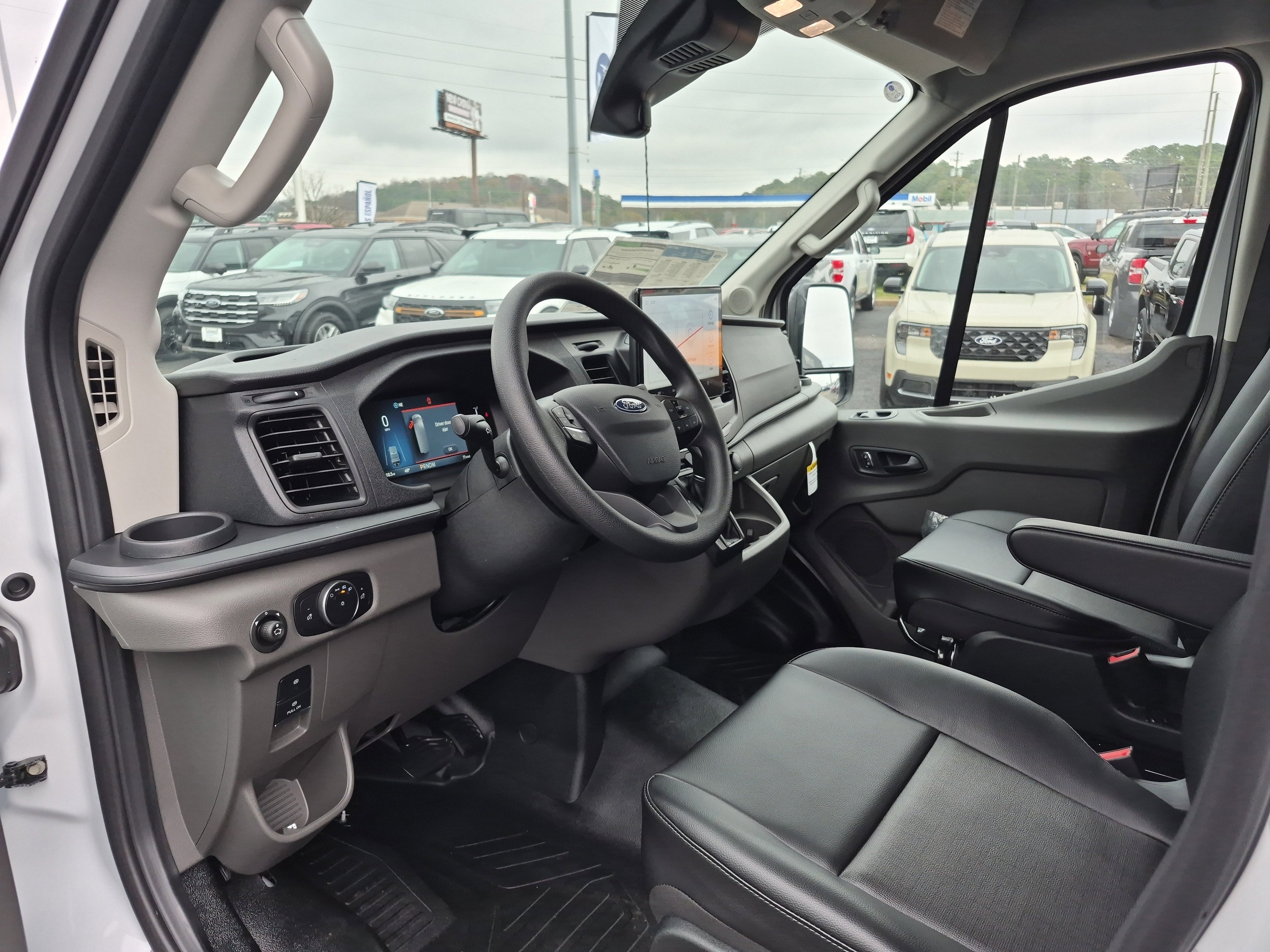 New 2026 Ford Transit 250 148 Medium Roof w/ Load Area Protection Package image 18