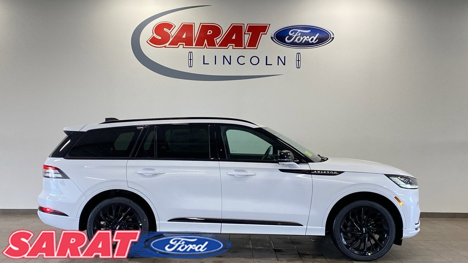 New 2026 Lincoln Aviator Reserve w/ Jet Appearance Package