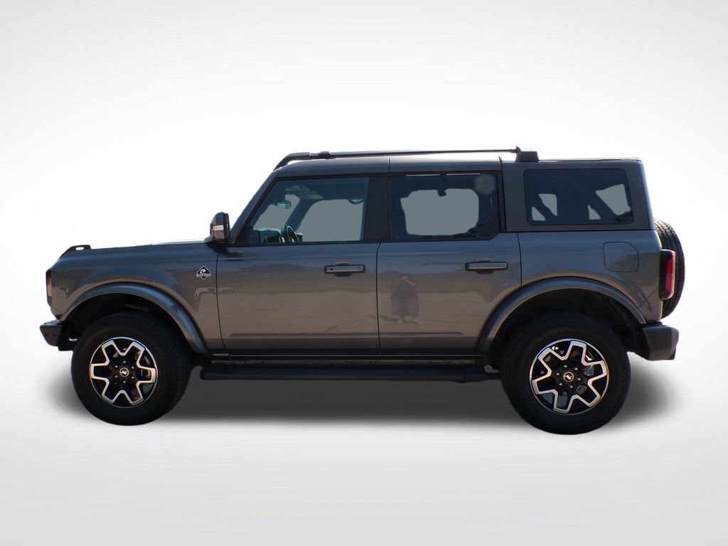 Used 2022 Ford Bronco Outer Banks AWD/4WD image 2