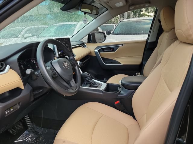 Used 2025 Toyota RAV4 LE FWD image 12