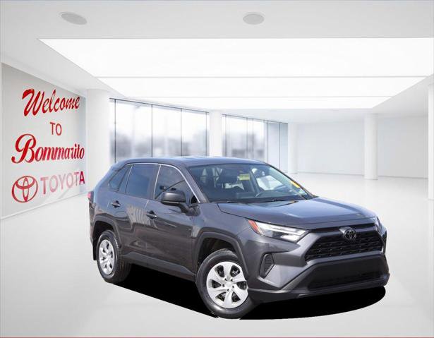 Certified 2023 Toyota RAV4 LE AWD/4WD image 2