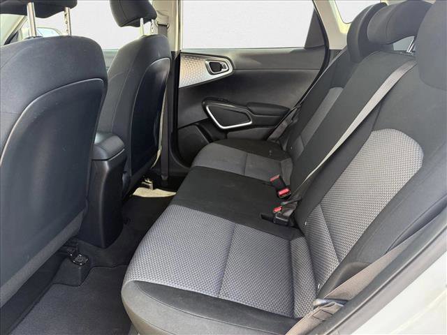 Used 2023 Kia Soul LX image 20