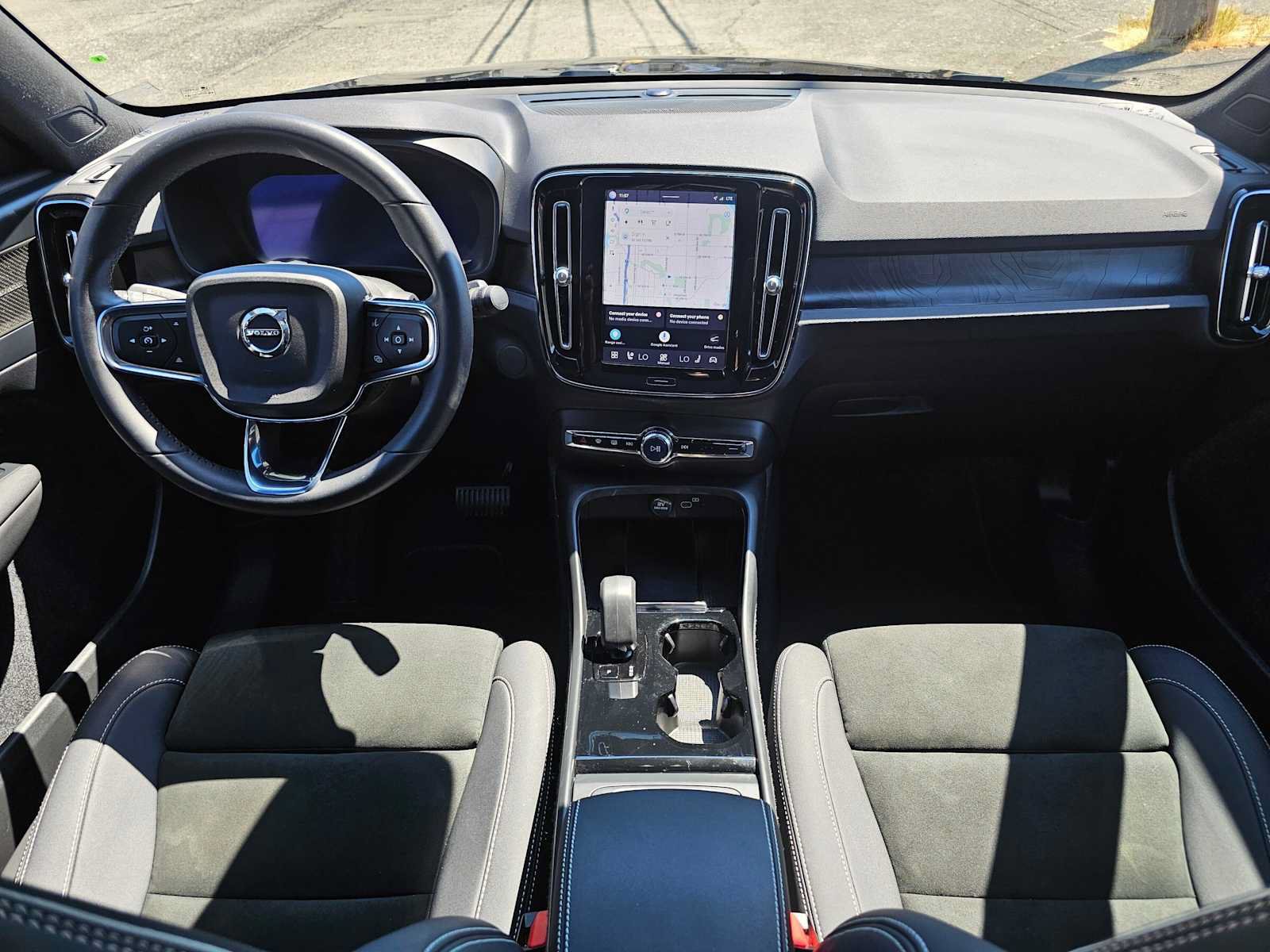 Certified 2023 Volvo C40 P8 Recharge Ultimate AWD/4WD image 19