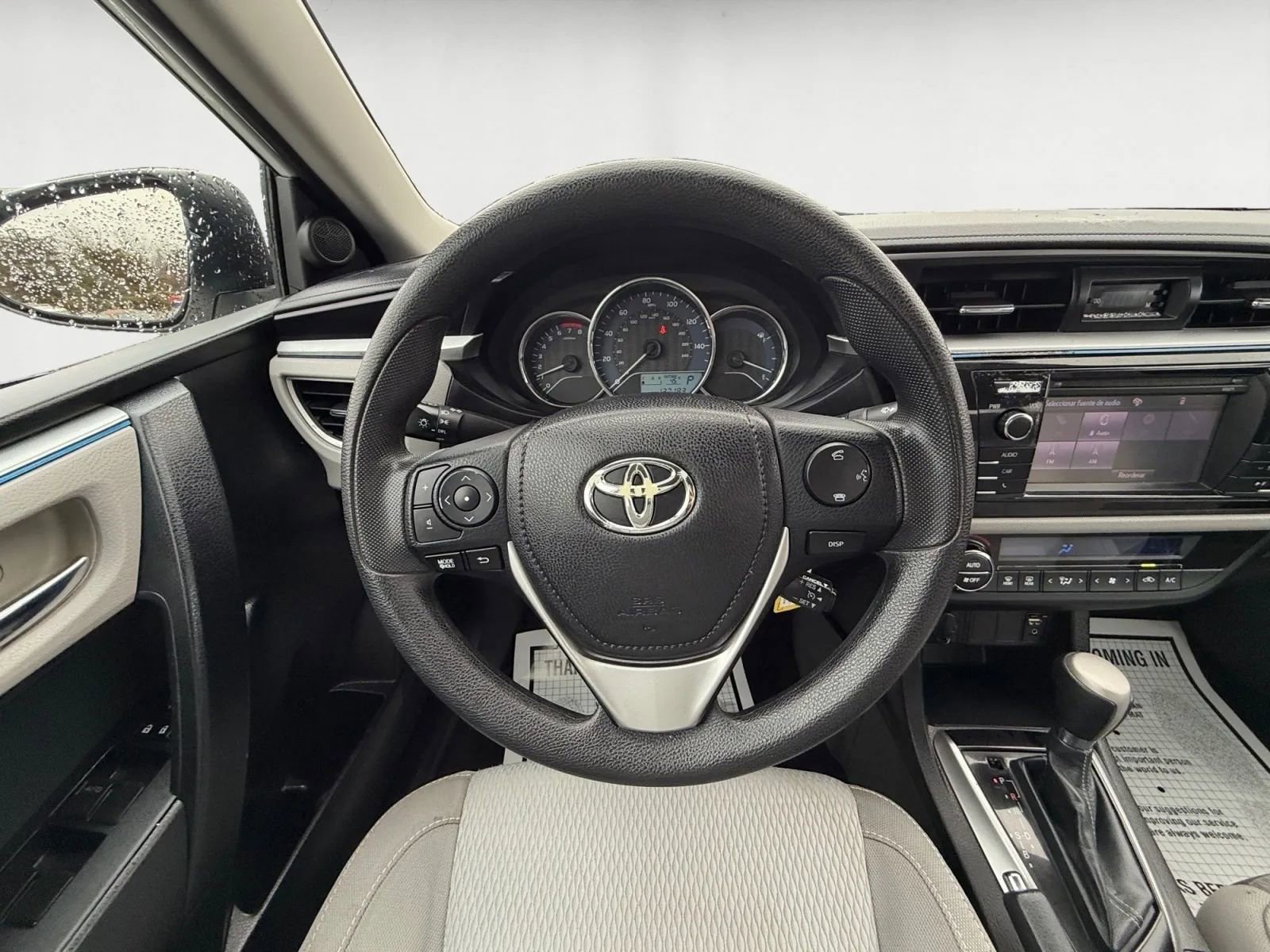 Used 2016 Toyota Corolla LE image 12
