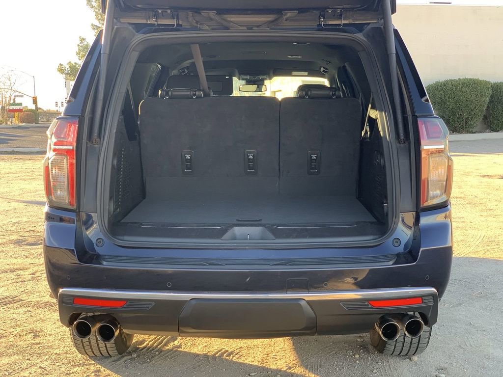 Used 2024 Chevrolet Suburban Premier image 24