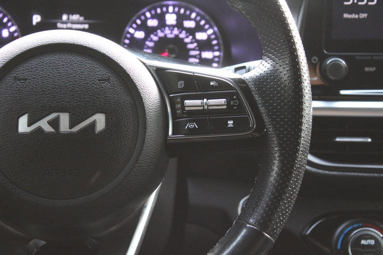 Used 2022 Kia Forte GT-Line w/ GT-Line Premium Package image 40