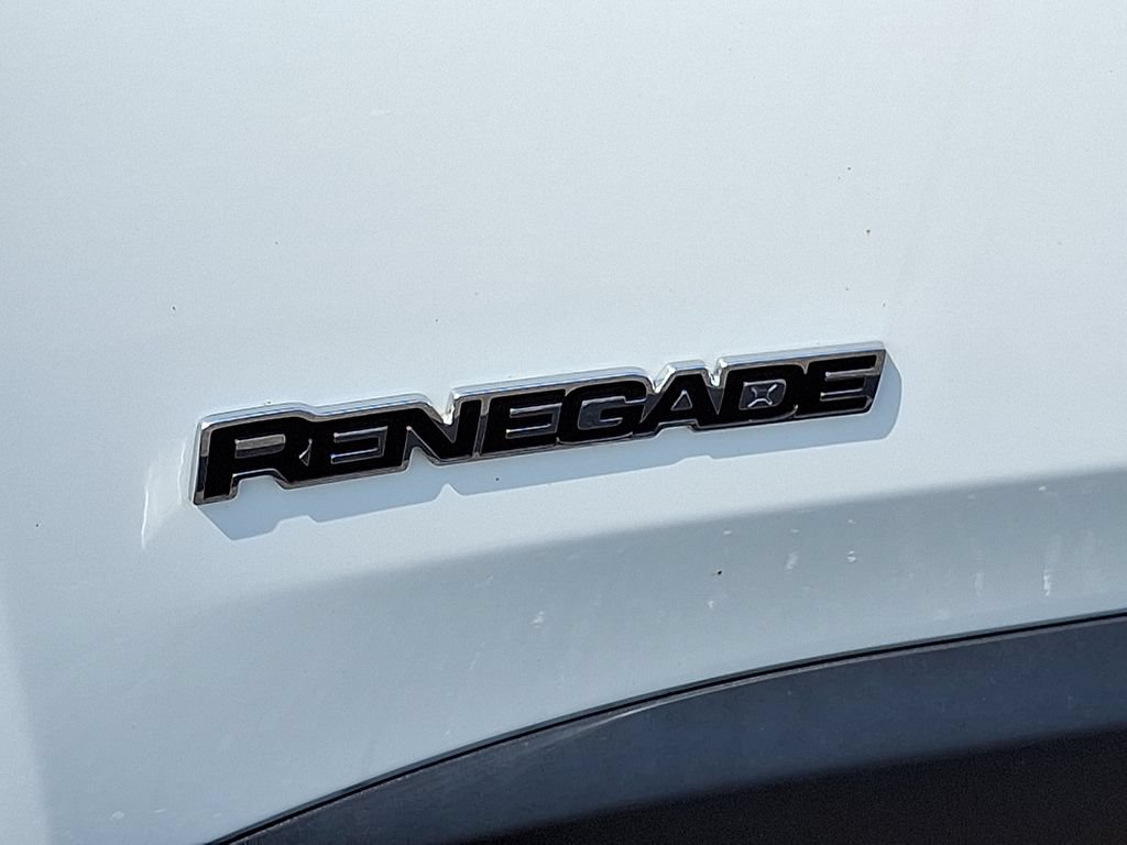 Used 2023 Jeep Renegade Latitude w/ Premium Group AWD/4WD image 33