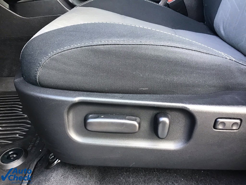 Used 2022 Toyota Tacoma TRD Off-Road image 26