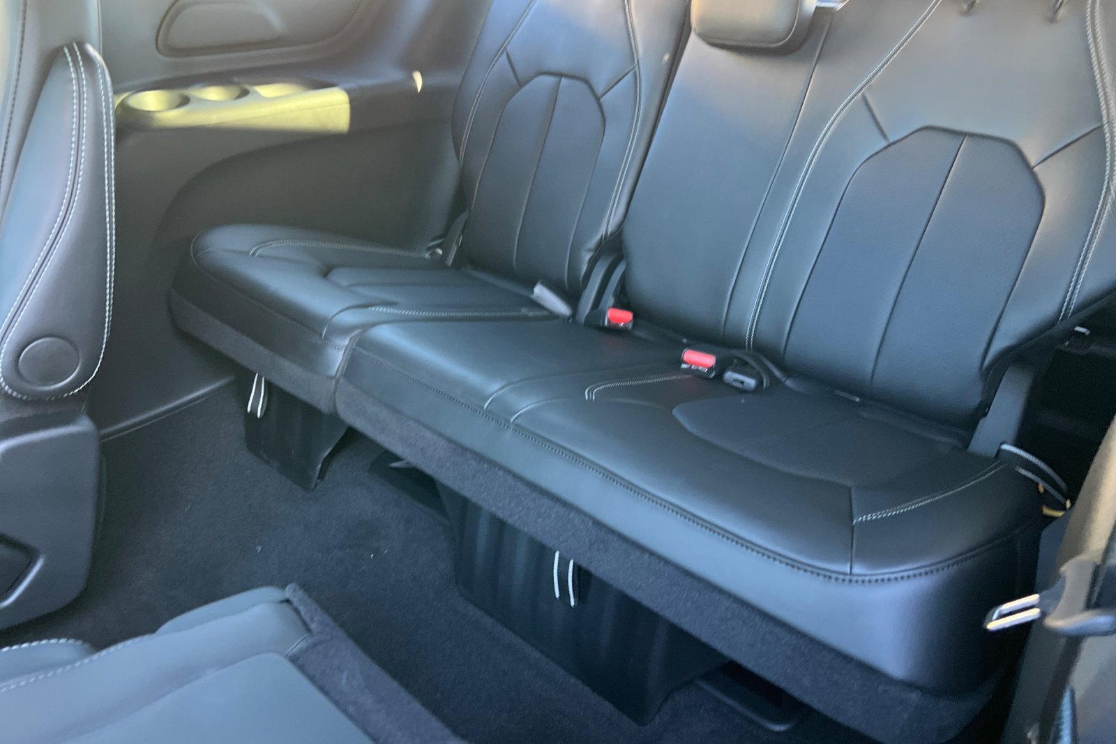 New 2026 Chrysler Pacifica Select image 13