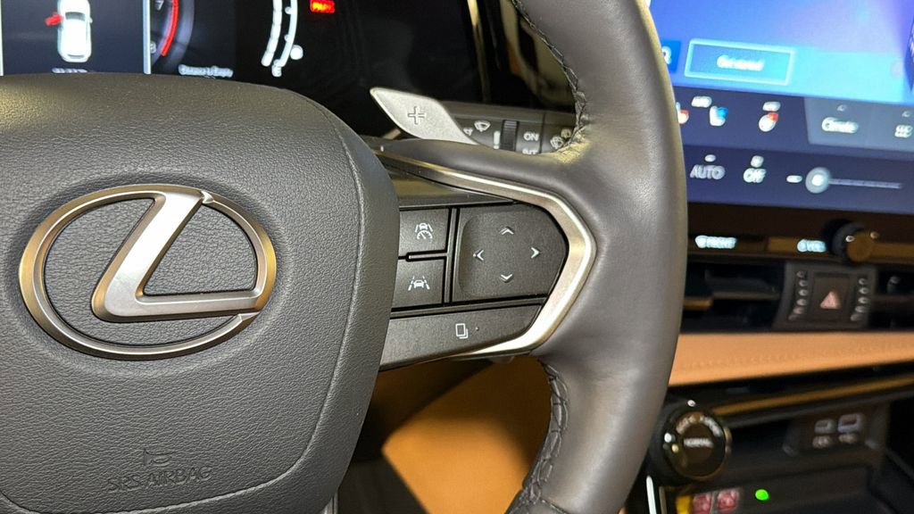 Used 2023 Lexus NX 350 AWD image 31