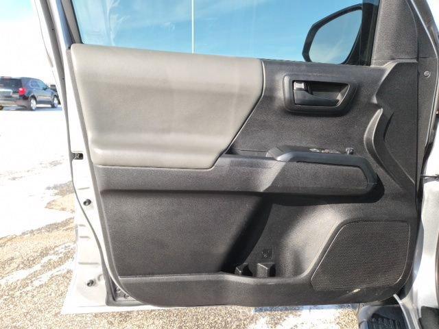 Used 2022 Toyota Tacoma SR w/ SX Package image 12