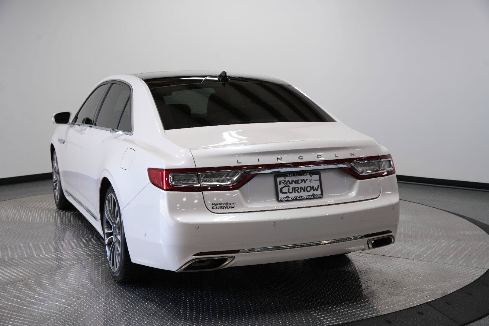 Used 2019 Lincoln Continental Reserve AWD/4WD image 7