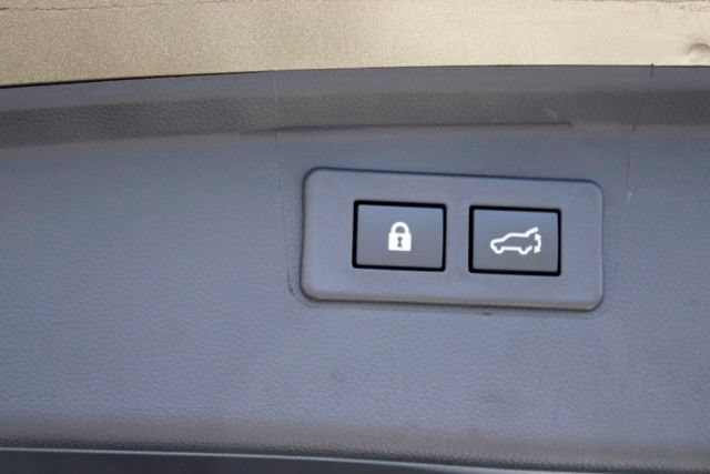 Used 2025 Subaru Outback Premium AWD/4WD image 6