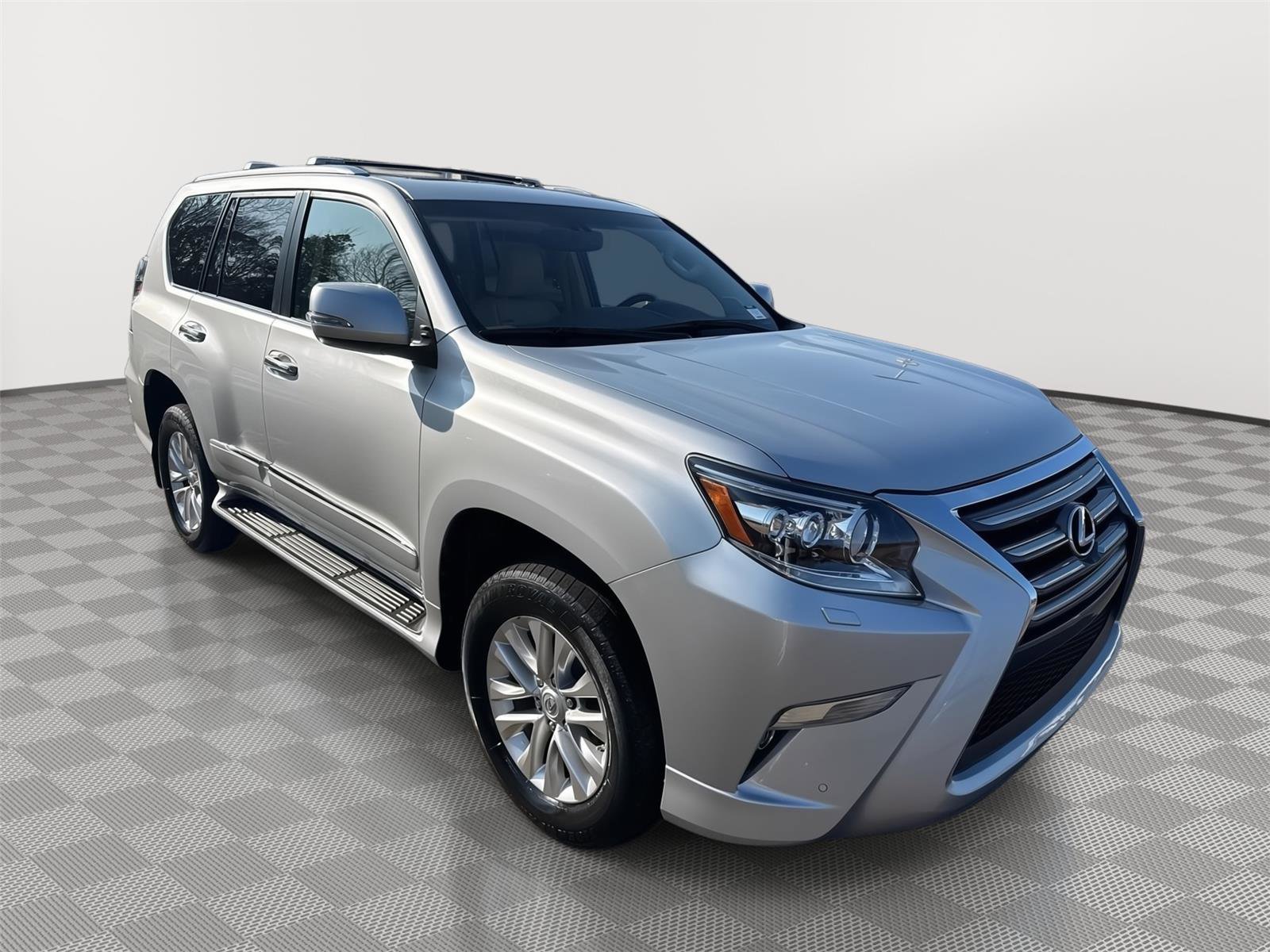 Used 2018 Lexus GX 460 Premium image 3