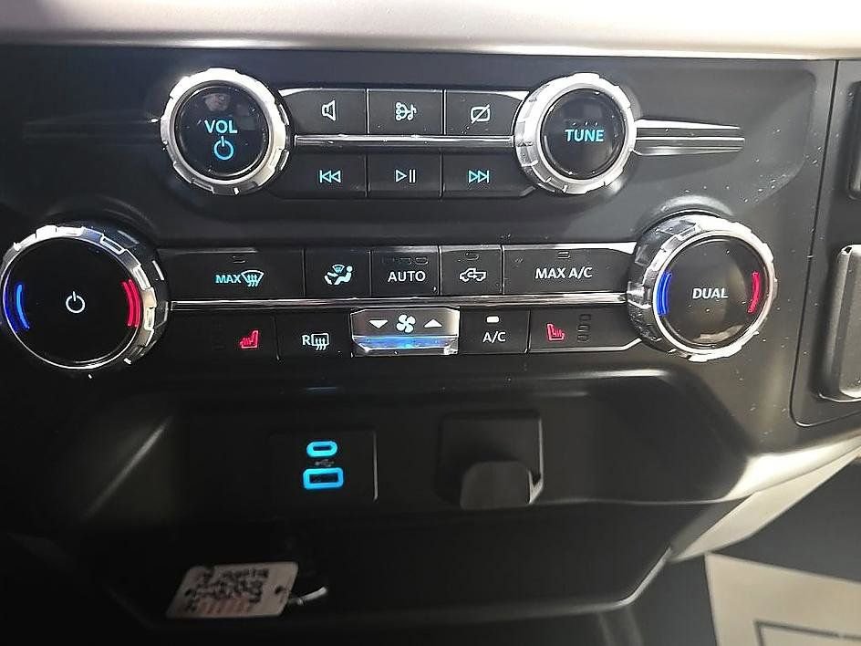 Used 2022 Ford F150 XLT w/ Equipment Group 302A High AWD/4WD image 24