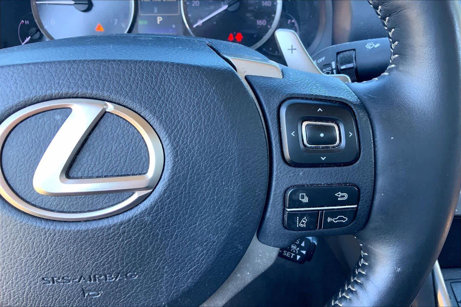Used 2019 Lexus IS 300 AWD image 25