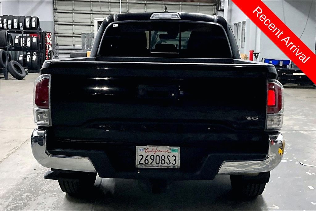 Used 2023 Toyota Tacoma TRD Off-Road image 5