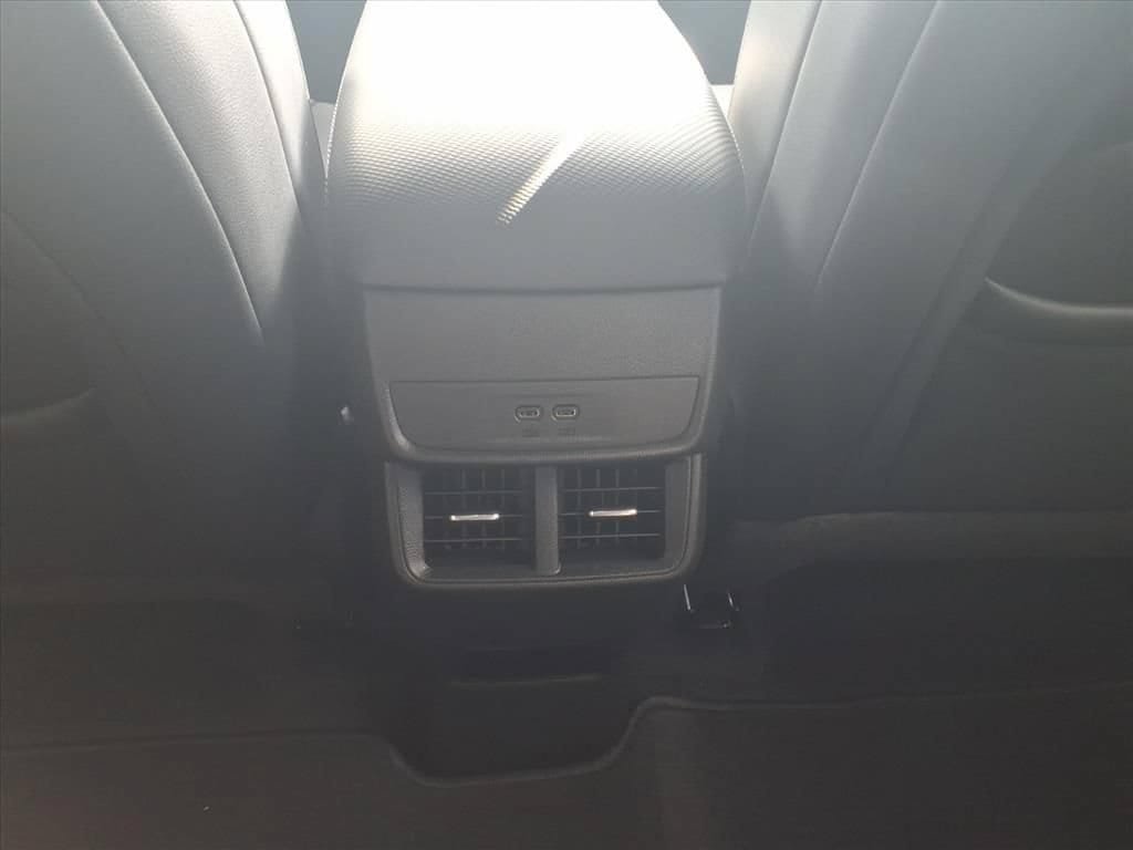 New 2027 Chevrolet Equinox LT w/ Convenience Package II FWD image 18