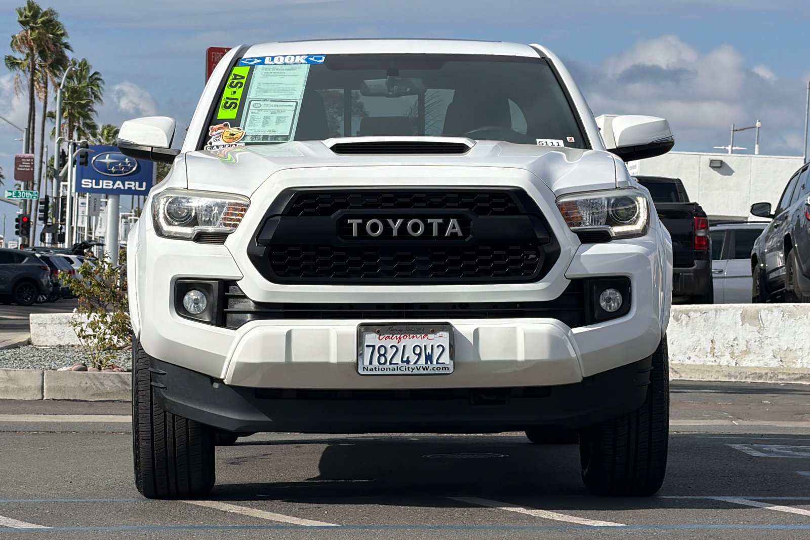 Used 2016 Toyota Tacoma TRD Sport w/ Premium & Technology Package RWD image 9